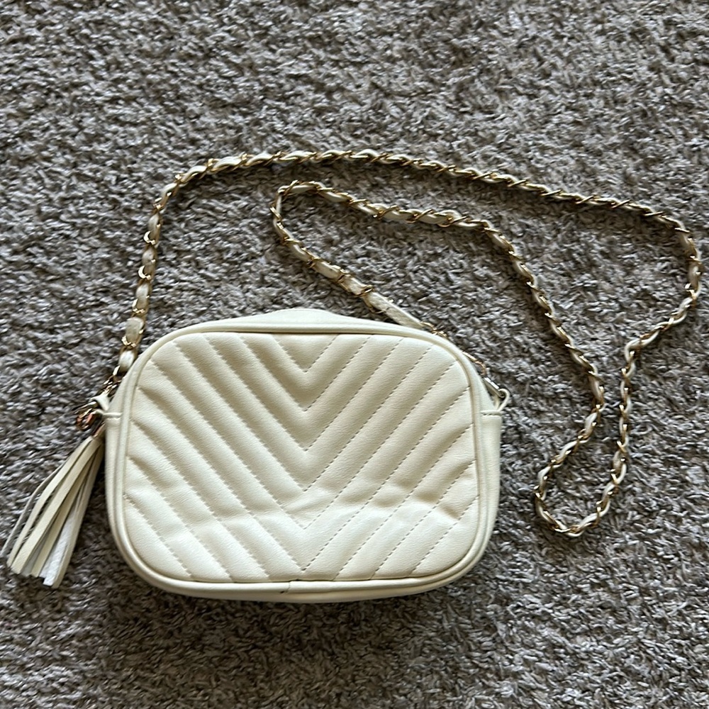 Off White Crossbody Purse with Leather/Chain Strap